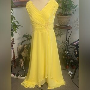 Sunlit V-Neck Yellow Chiffon Midi Dress